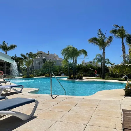 Stunning Modern 2 Bedroom - Alcazaba Lag *