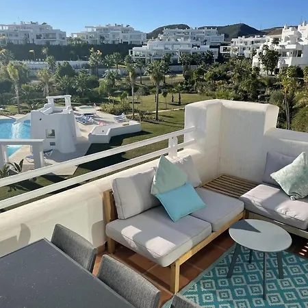 Stunning Modern 2 Bedroom - Alcazaba Lag * Estepona