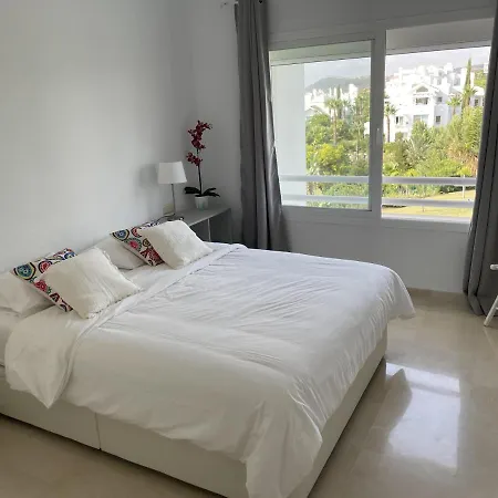 Stunning Modern 2 Bedroom - Alcazaba Lag * إِستيبونا