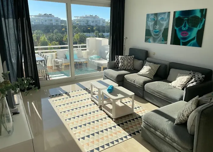 Apartamento Stunning Modern 2 Bedroom - Alcazaba Lag