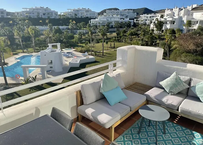 Stunning Modern 2 Bedroom - Alcazaba Lag * Estepona