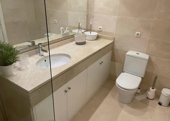 Apartamento Stunning Modern 2 Bedroom - Alcazaba Lag *