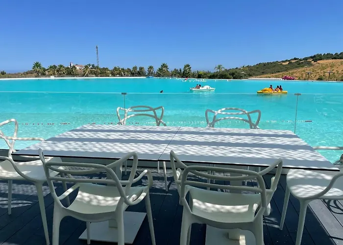 Stunning Modern 2 Bedroom - Alcazaba Lag